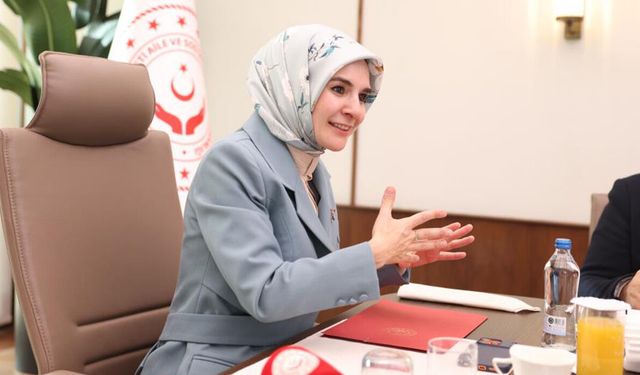 Bakan Göktaş’tan Doğum İzni Açıklaması: Yasa Önümüzdeki Haftalarda Mecliste