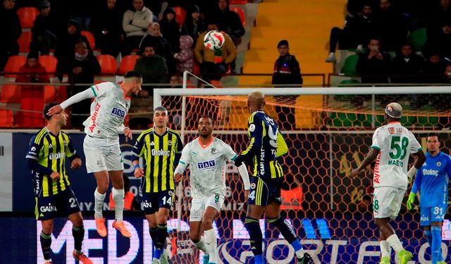 Alanya’da Gol Düellosu: Fenerbahçe 5 Gollü Maçta Kazandı