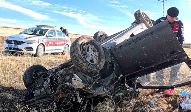 Aksaray'da takla atan otomobilin sürücüsü yaralandı
