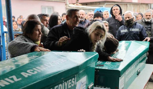 Babalarının öldürdüğü kardeşler yan yana toprağa verildi