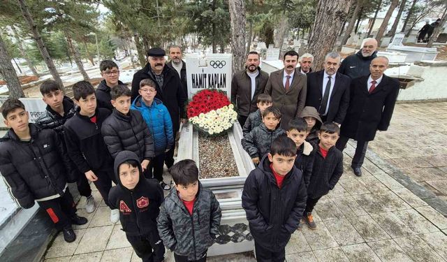 Dünya ve Olimpiyat Şampiyonu Hamit Kaplan, vefatının 50. yılında anıldı