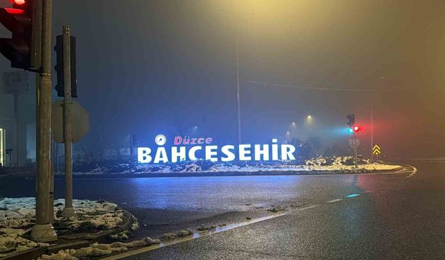Düzce sis altında kaldı: Görüş mesafesi 10 metreye düştü