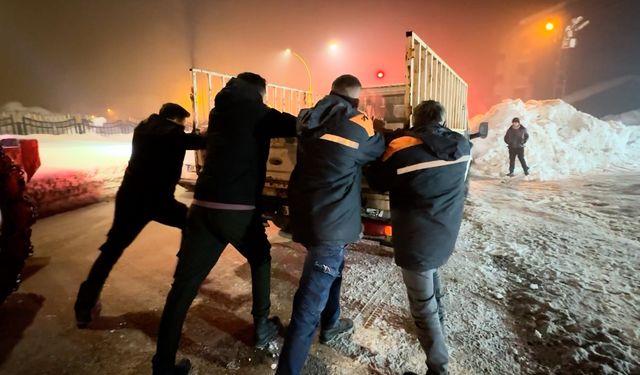 Hava sıcaklığı -25'lere düştü, araçlar arıza vermeye başladı