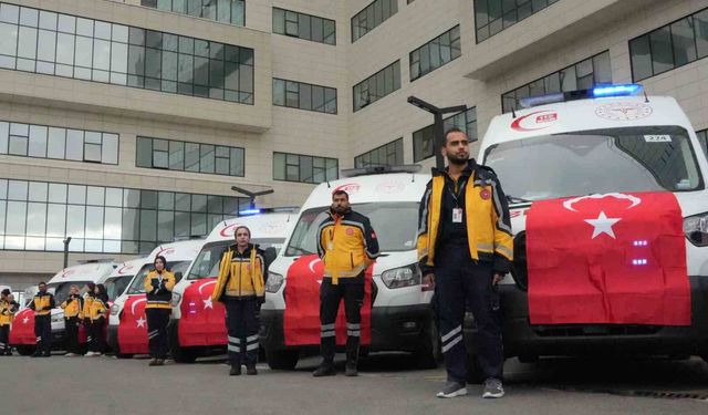 İzmir'de sağlık filosuna 45 yeni ambulans