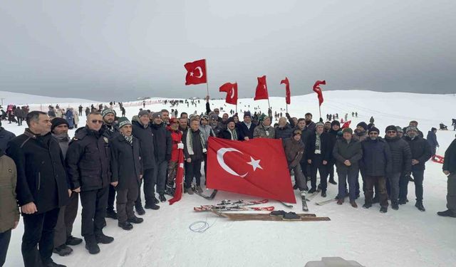 Kayakseverler Başçiftlik'e akın etti
