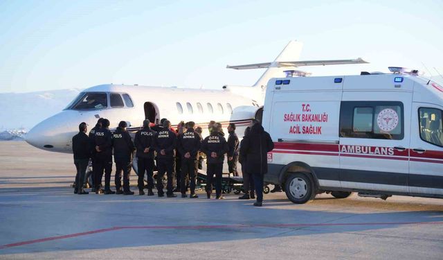 Muş'ta tedavi gören hasta, uçak ambulansla Ankara'ya nakledildi