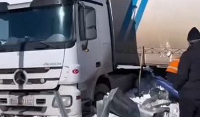 Sahara Geçidi'nde buzlanma kazaya neden oldu