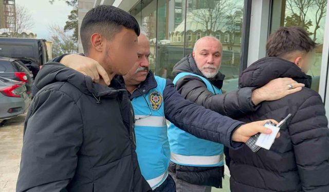Samsun'da fırında 2 kişiyi bıçaklayan çocuklar adliyeye sevk edildi