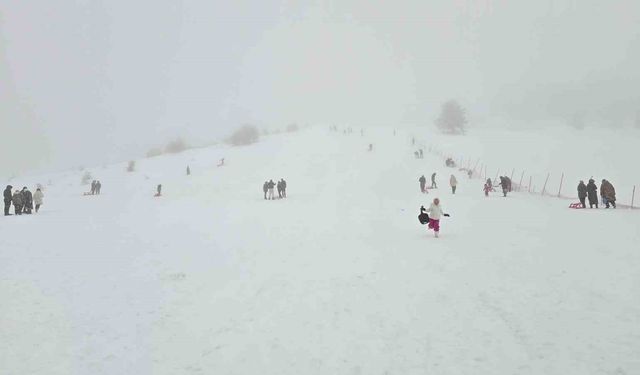 Sis ve yağışa rağmen Keltepe'ye akın ettiler