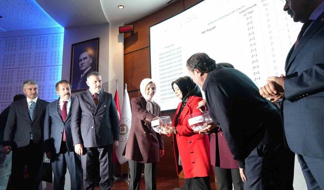 Bakan Göktaş: 'Hizmetlerimizi hanelere daha hızlı ve daha etkili ulaştırmak için sahadaki gücümüzü her geçen gün artırıyoruz'