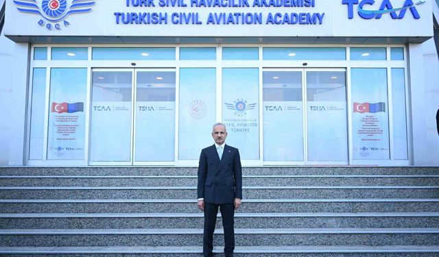 Bakan Uraloğlu: 'Mart 2025'ten bu yana dijital başvuru sistemi ile 30 bin 750 yolcu hakkı başvurusunu elektronik ortamda ele aldık'