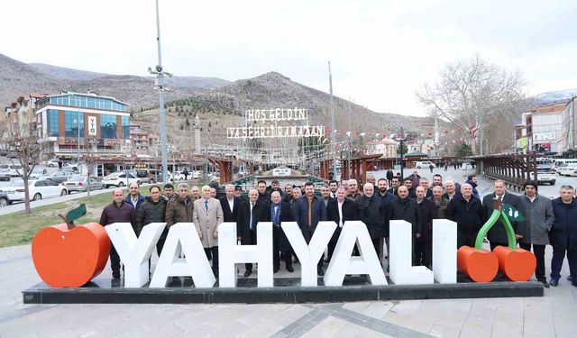 Başkan Büyükkılıç'tan Yahyalı ve Yeşilhisar'a Ramazan ayı ziyaretleri