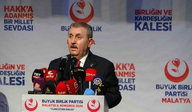 BBP Genel Başkanı Destici: 'Deprem bölgeleri ayağa kalkıyor, devletimiz güçlüdür'