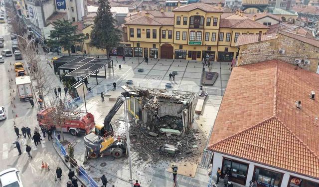 Çorum'da son binanın da yıkılmasıyla tarihi silüet gün yüzüne çıktı