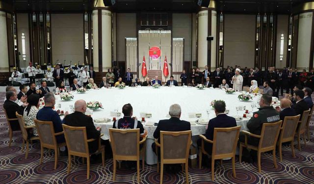 Cumhurbaşkanı Erdoğan: 'Biz toplumun her kesiminin hak ve özgürlüklerini genişletmeye odaklanıyoruz'