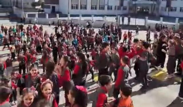 Dalga dalga büyüyen ilahi furyasına Kayseri de katıldı