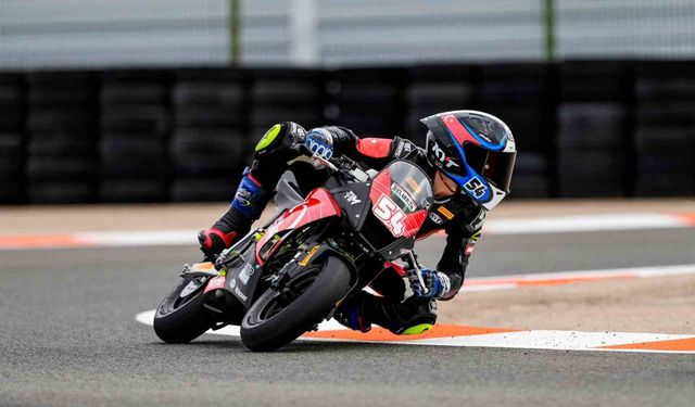 Jakub Kornfeil, Uzay Alp Urcan'ın antrenörü oldu