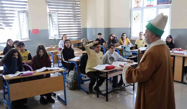 Kırşehir'de Ahi Evran canlandırmasıyla Ramazan coşkusu