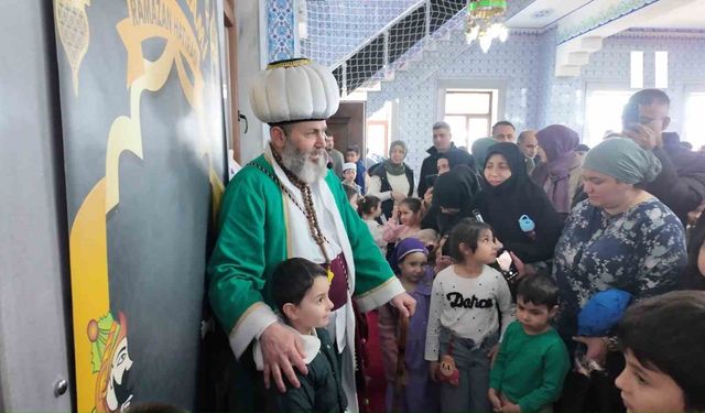 Pendik'te minikler tekne orucu sevincini yaşadı