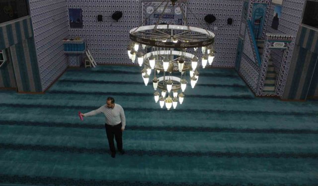 Siirt'te 642 cami Ramazan ayına gül suyuyla hazırlandı