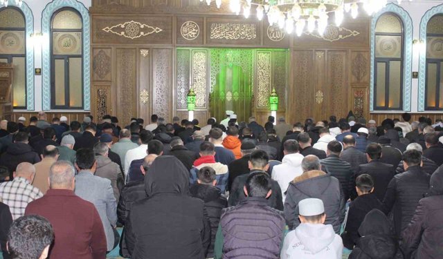 Siirt'te Ramazan ayının ilk teravih namazı kılındı