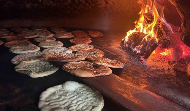Van'dan Türkiye'ye Ramazan lezzeti: Van çöreği