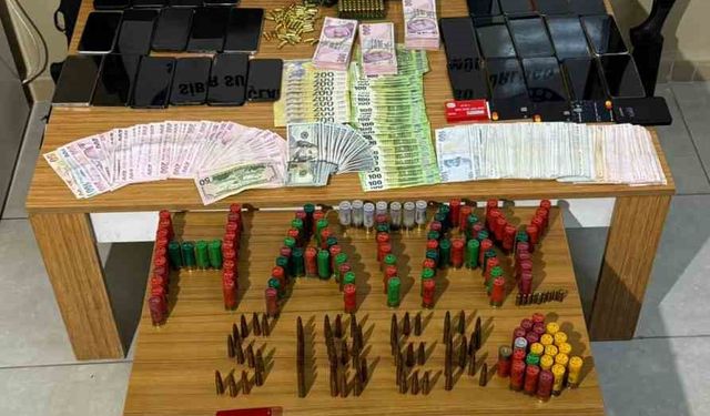 Vatandaşların IBAN'ını kullanarak bahis sitelerinin para transferini yapan örgüte operasyon: 19 gözaltı