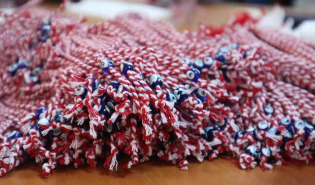 Yalova'da Balkan geleneği 'marteniçka' yaşatılıyor