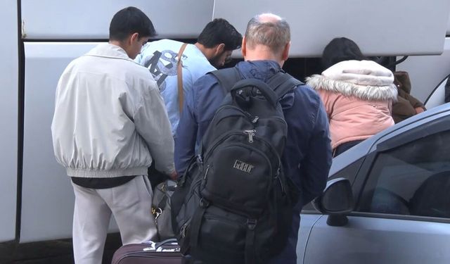 Hava sahası kapalı, kara yolu açık: İran’a dönüşler devam ediyor