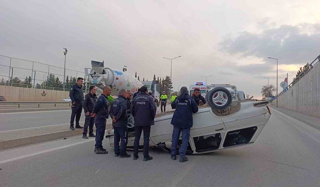 Adıyaman'da otomobil takla attı: 3 yaralı