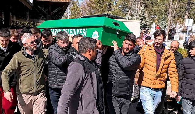 Akranı tarafından öldürülen çocuk son yolculuğuna uğurlandı