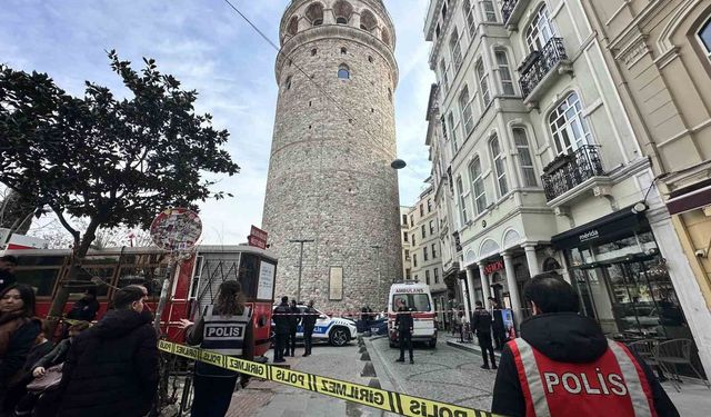 Galata Kulesi'nden atlayan kadın hayatını kaybetti