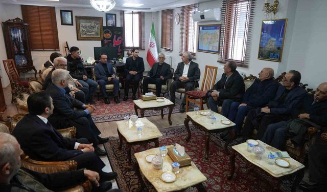 İran'ın Erzurum Başkonsolosuğu'nda taziye defteri açıldı