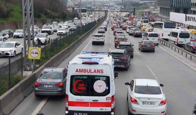 İstanbul'da hayat kurtaran kadın sürücüler