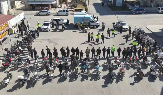 Jandarmadan motosiklet sürücülerine güvenli sürüş eğitimi