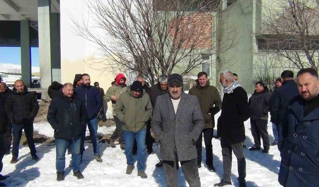 Kars'ta vatandaşların taş ocağı tepkisi