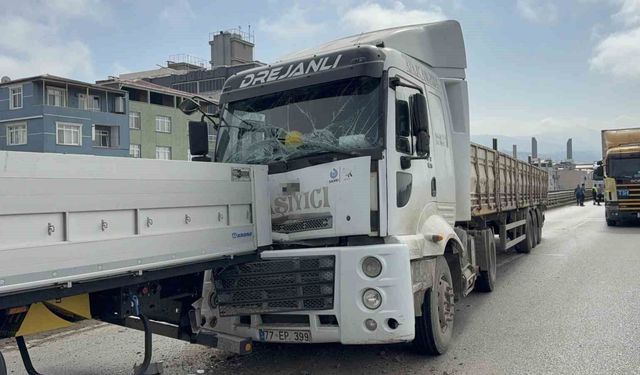 Samsun'da tır tıra arkadan çarptı