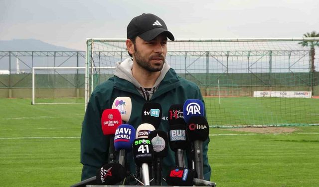 Selçuk İnan: 'Hayallerim burada Kocaelispor ile Avrupa kupalarına katılabilmek'