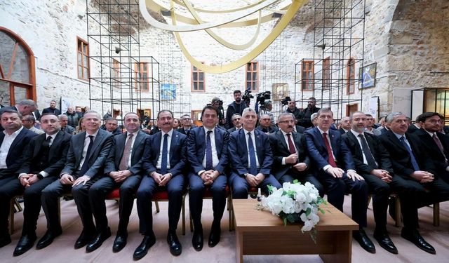 Ticaret Bakanı Bolat: 'Barış yanlısı, dünyada oyun kuruculuğu ve barış tesis etmekle uğraşan Türkiye bir yıldız gibi parlıyor'