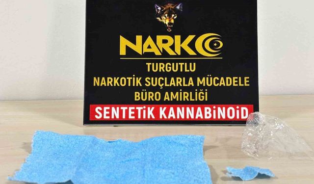 Turgutlu'da emniyetin sokak çalışmalarında 2 torbacı yakalandı