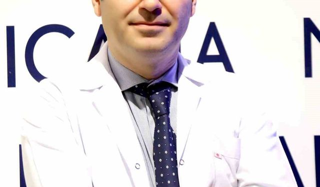 Uzmanı uyardı: 'Ramazan'da yetersiz sıvı tüketimi böbrek taşını tetikleyebilir'