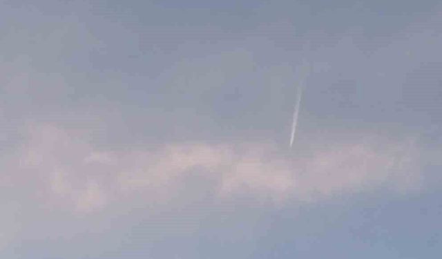 Yüksekova'da TSK'ya ait savaş uçaklarından devriye uçuşu