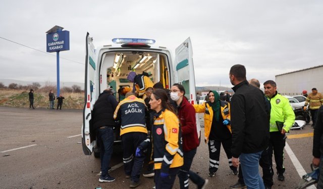 Nevşehir Yolunda Yürek Yakan Kaza: Baba ve İki Evlat Hayatını Kaybetti