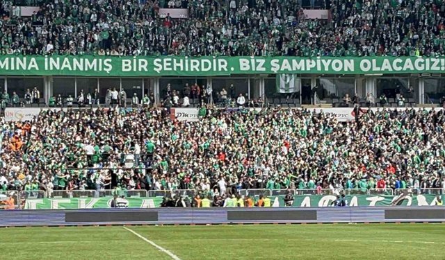 Ankara Demirspor - Bursaspor maçı öncesi tribünde kavga çıktı