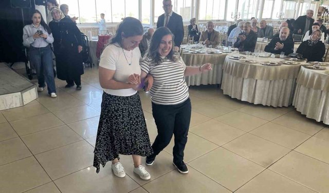 Annenin mutluluk gözyaşları