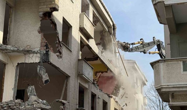 Büyükçekmece'de depremde yıkılma riski bulunan 5 binada kentsel dönüşüm