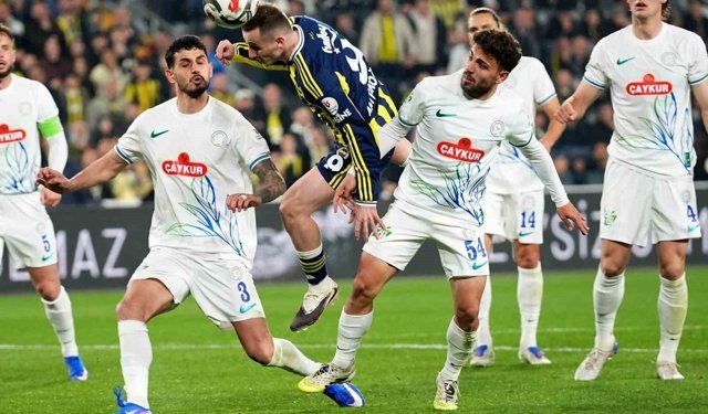 Fenerbahçe'nin Rizespor'a karşı 13 maçlık serisi sona erdi
