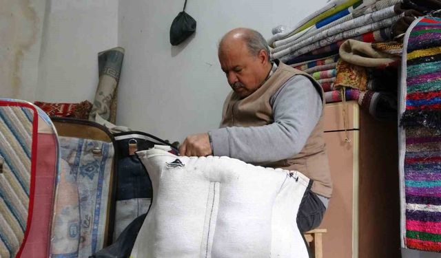 Gaziantep'te 45 yıllık semerci ustası mesleğini yaşatmaya çalışıyor