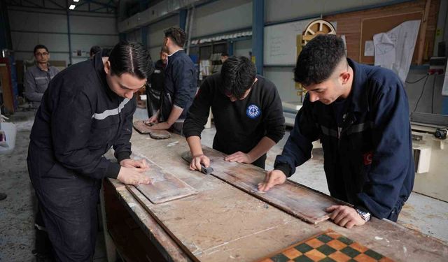 Genç denizcilerin mesleki eğitimine destek