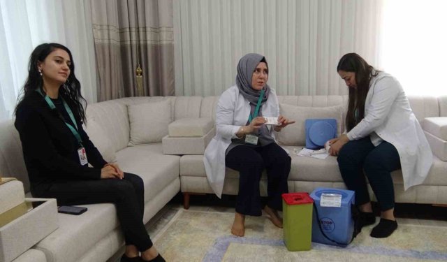 Gercüş’te “Aşı Haftası” Seferberliği: Sağlık Ekipleri Çocuklar İçin Kapı Kapı Dolaşıyor